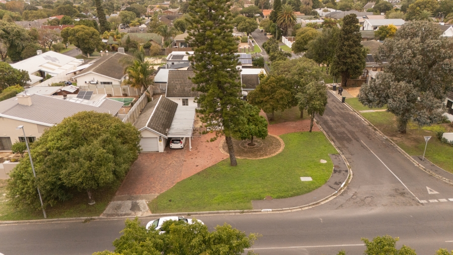 3 Bedroom Property for Sale in Bellair Western Cape